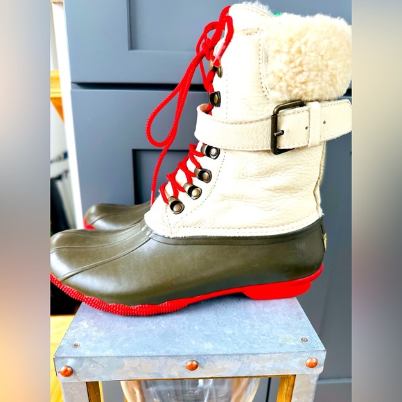 Sperry Top- Sider Special Edition Boots, Size 8 - Picture 1 of 7